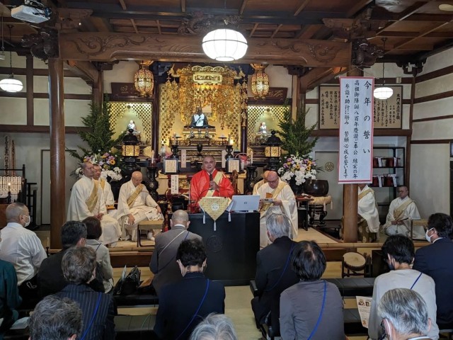 佛立アンバサダー・コレイア日友御導師は神戸・教法寺で門祖会（春のお会式）の奉修導師
